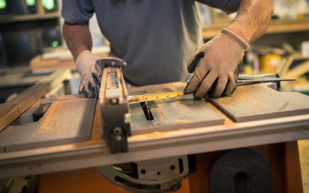 From Hobbyist to Pro: Choosing the Right Power Tools for Your Woodworking Projects